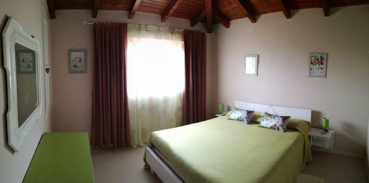 Appartement Casale Cadeloro à Nebbiuno Extérieur photo