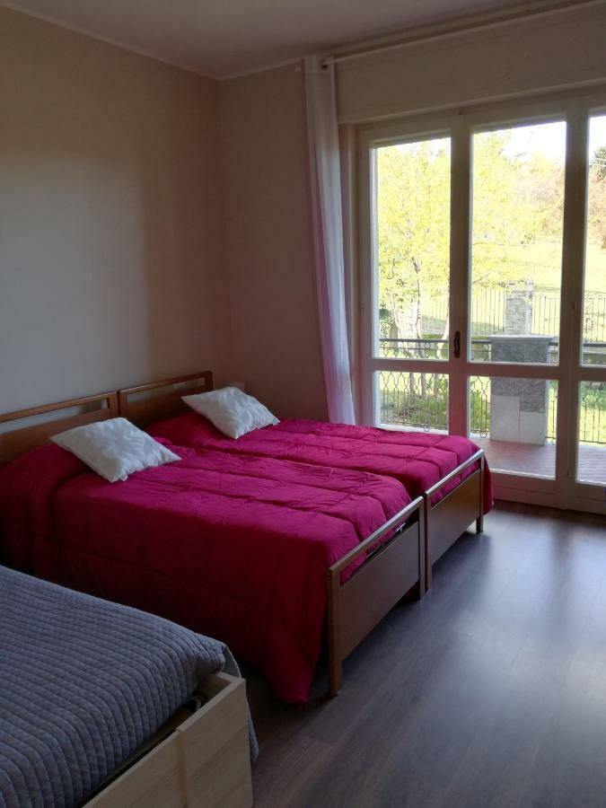 Appartement Casale Cadeloro à Nebbiuno Extérieur photo